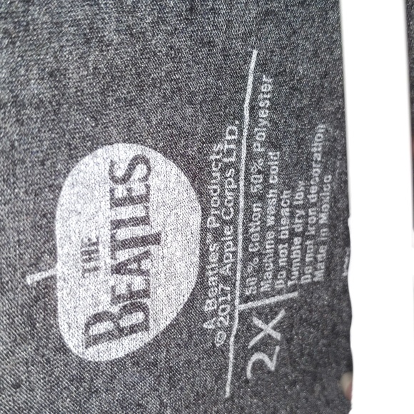 2017 Beatles Sgt Peppers Lonely Hearts Club Band shirt - Picture 3 of 4